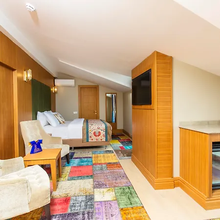 Obelisk & Ξενοδοχείο 4*