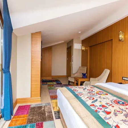 Obelisk & Ξενοδοχείο