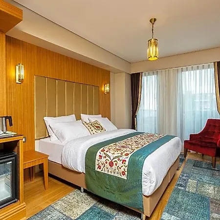 Hotel Obelisk & 4*