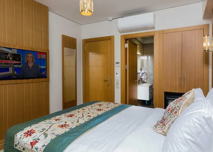 Obelisk & מלון איסטמבול