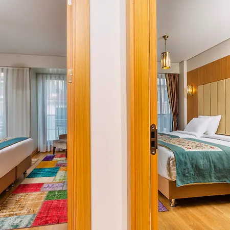 Obelisk & 4* İstanbul